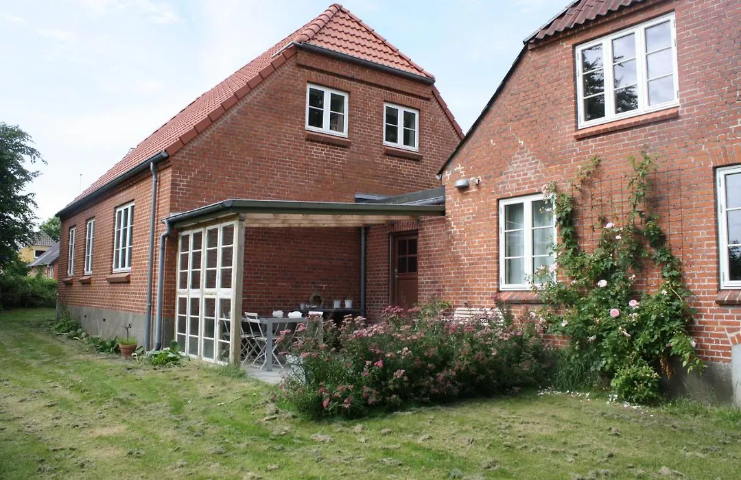 Rosengave Annekset-1